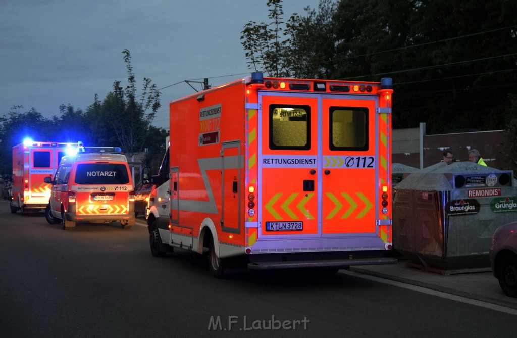 Feuer 2 Y Koeln Suerth Elisabeth Selbertstr P004.JPG - Miklos Laubert